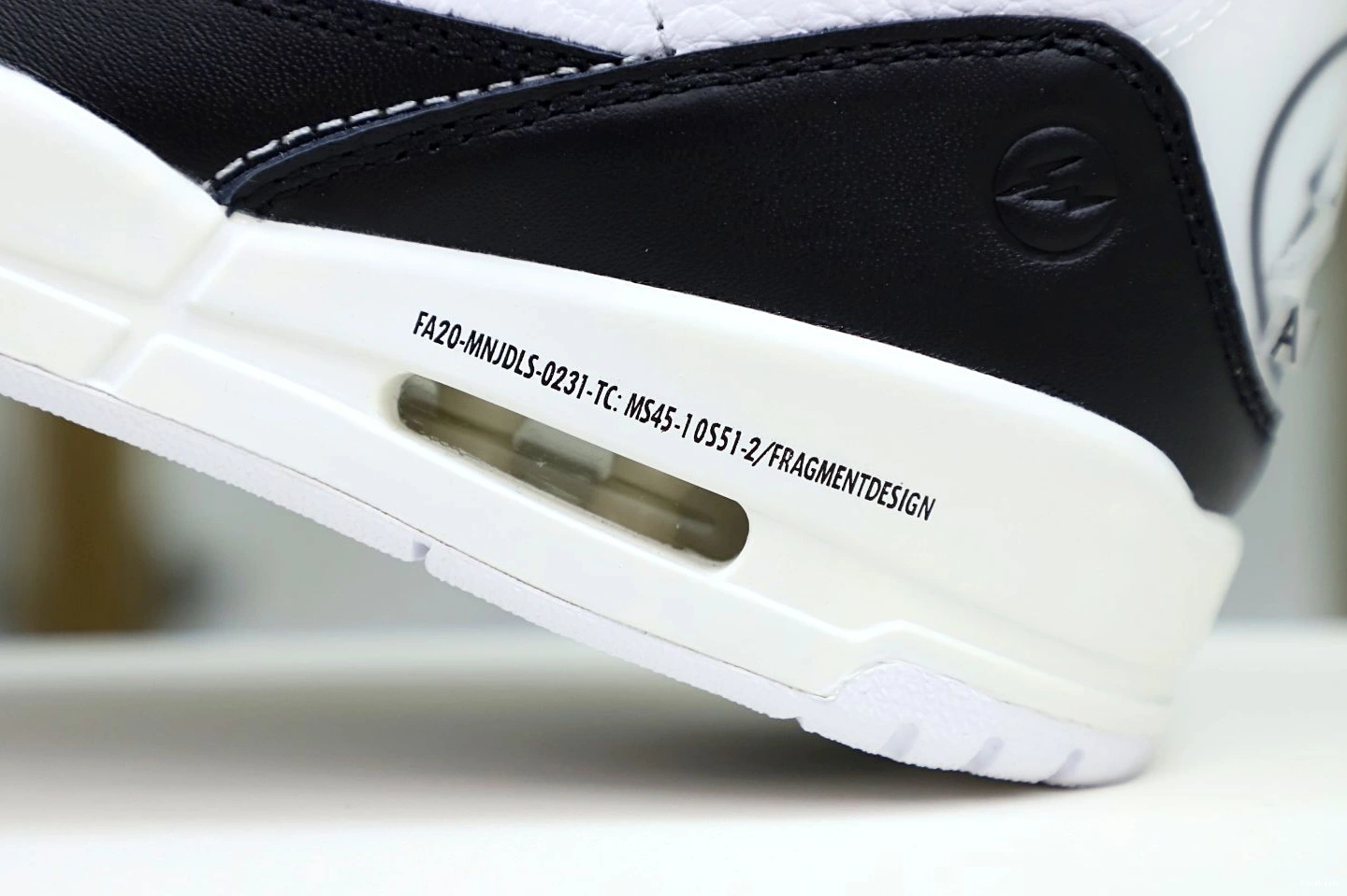 RETRO AIR 'WHITE' X DESIGN 3 JORDAN FRAGMENT SP 0204